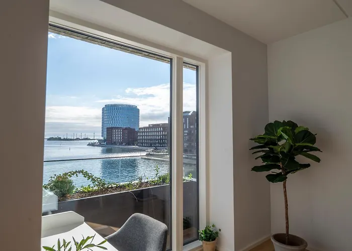 Brand New & Full Sea View Apartment In Copenhagen