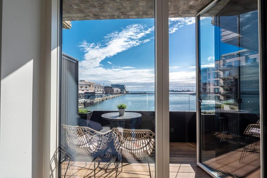 Brand New & Full Sea View In Leilighet *